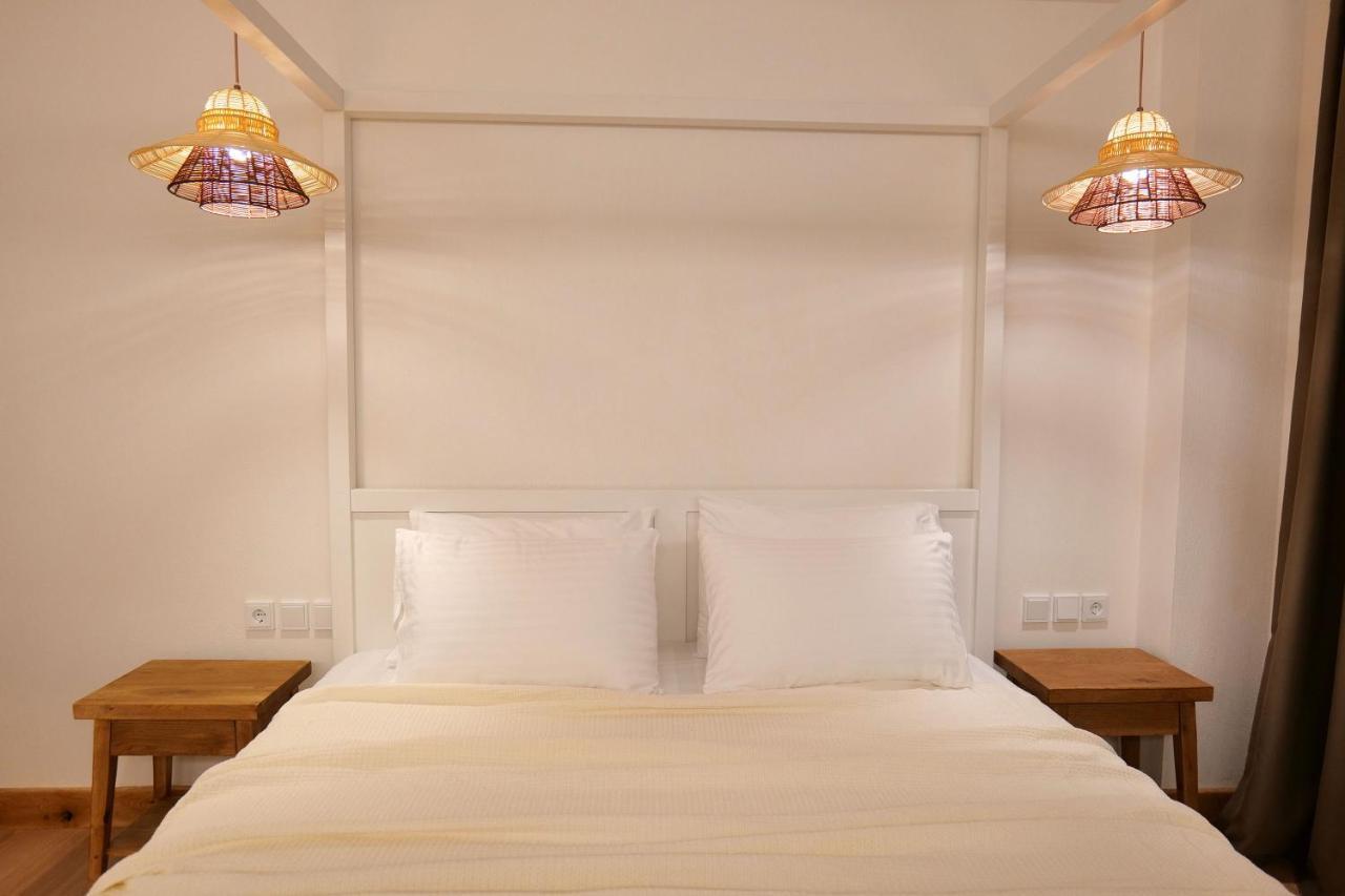 Alex & Sofi Hotel Химара Экстерьер фото