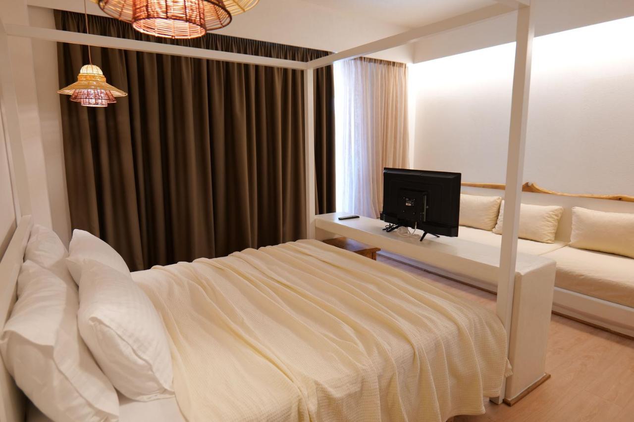 Alex & Sofi Hotel Химара Экстерьер фото