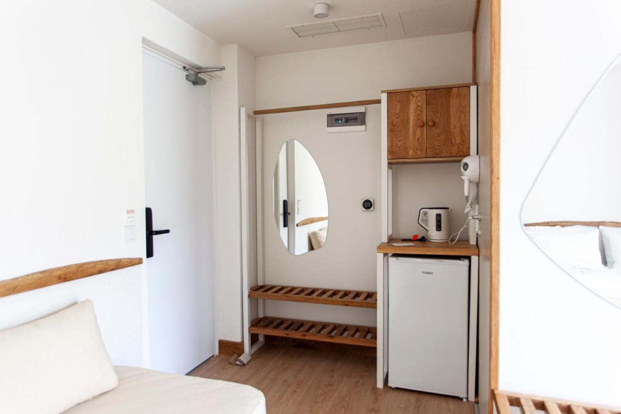 Alex & Sofi Hotel Химара Экстерьер фото